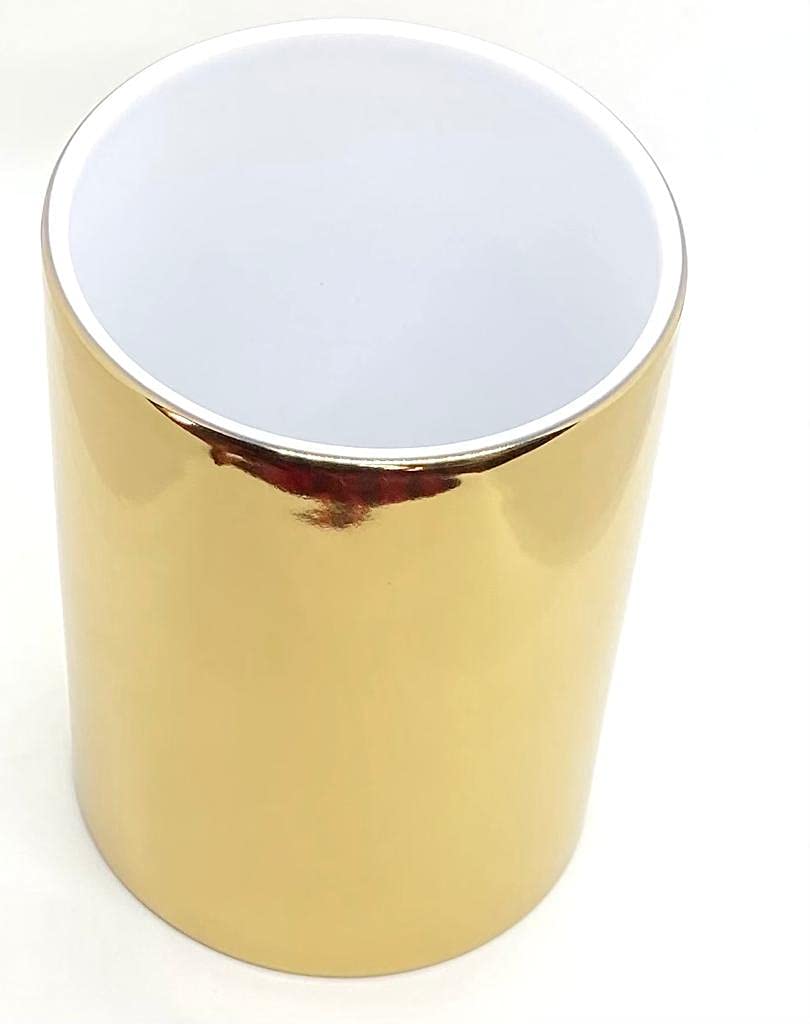 The distinctive shiny colors mug